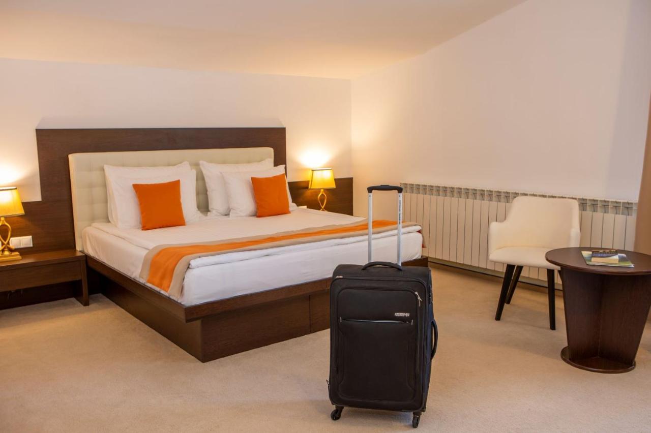 Hotel La Dolce Vita Zărneşti Zimmer foto